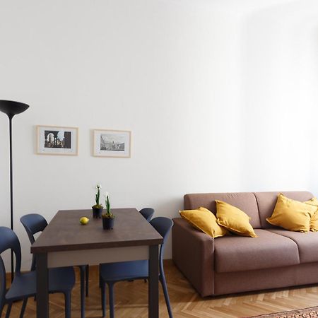 Renovated 3 Bedroom Apartment In The City Center Τορίνο Εξωτερικό φωτογραφία