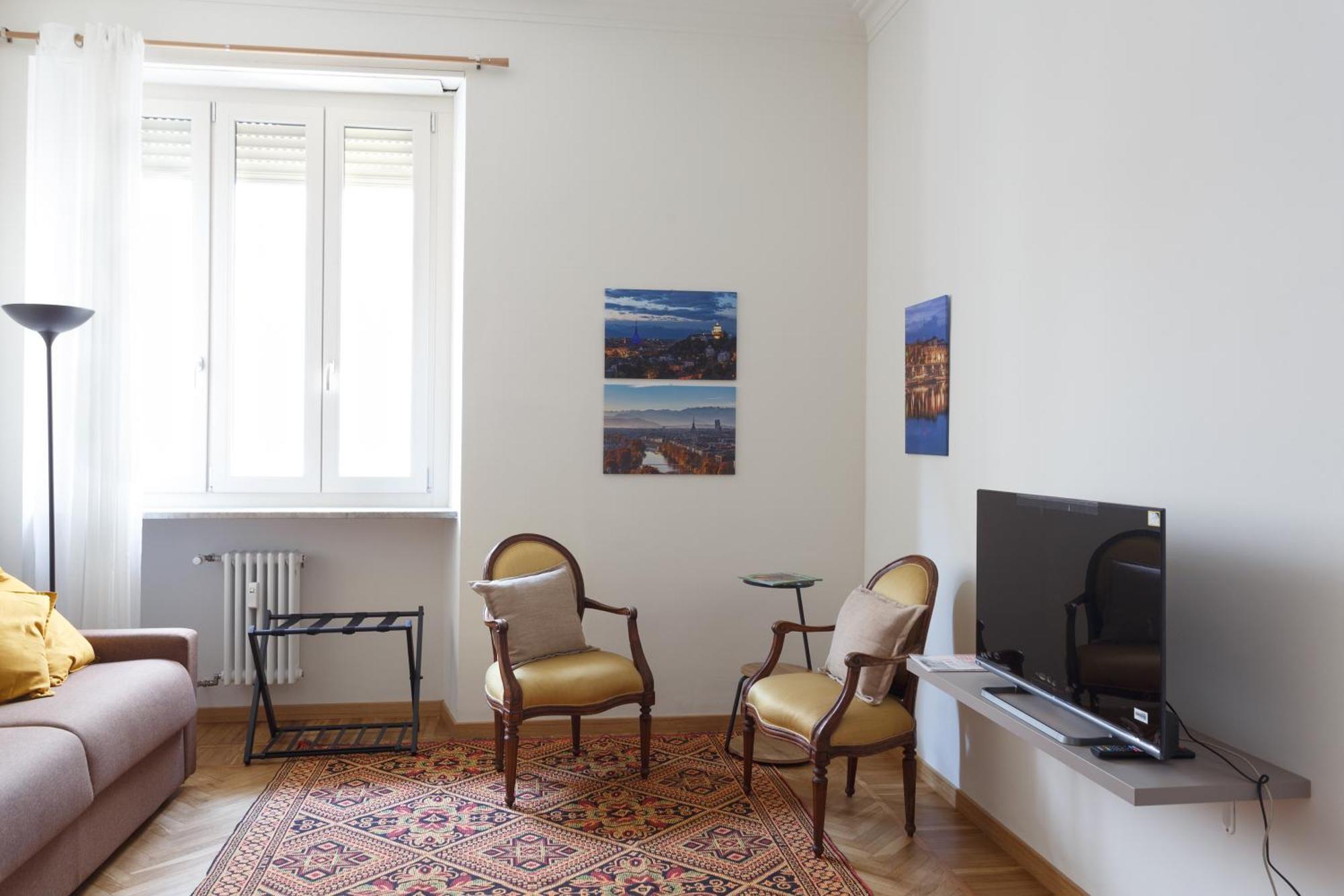 Renovated 3 Bedroom Apartment In The City Center Τορίνο Εξωτερικό φωτογραφία